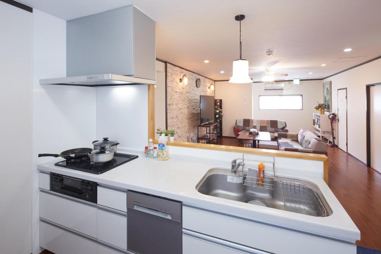 Apartment Wind Makiminato Urasoe