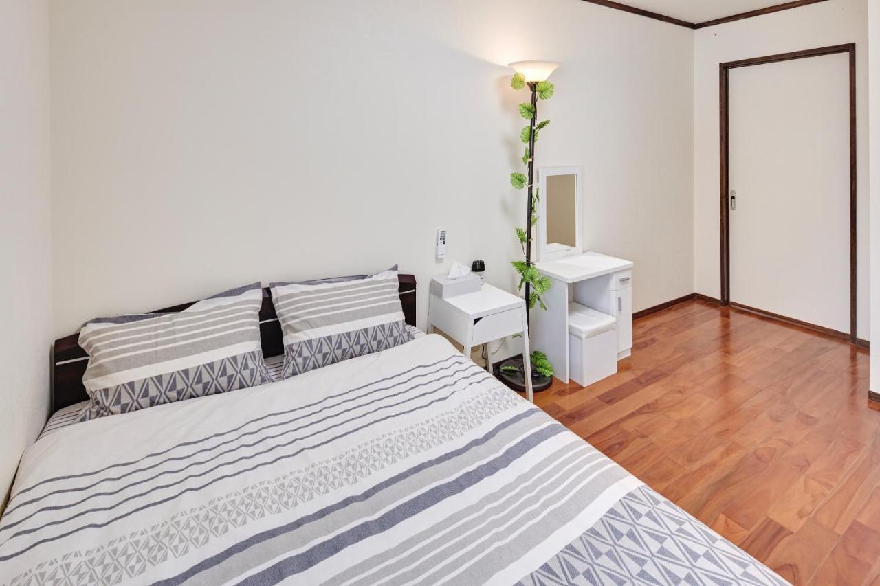 Apartment Wind Makiminato Urasoe