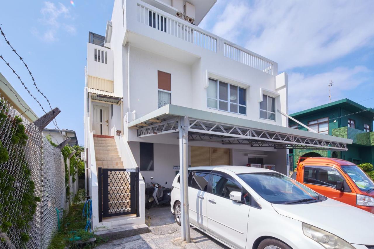 Apartment Wind Makiminato Urasoe
